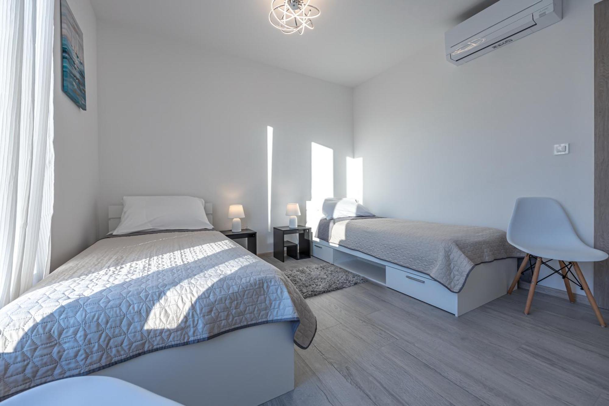 Luxury Villas White Sails Pinezići Екстериор снимка