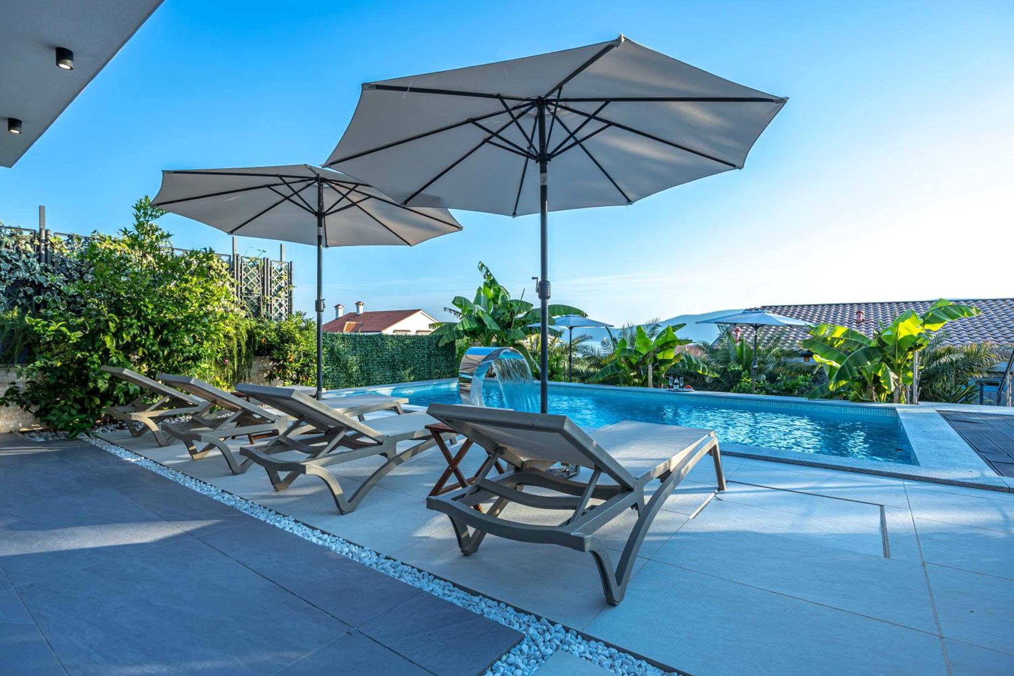 Luxury Villas White Sails Pinezići Екстериор снимка